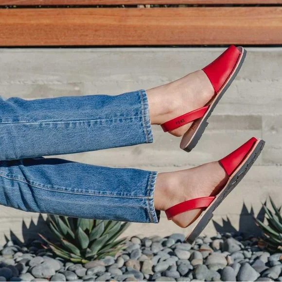 PONS Avarcas Classic Style Red Leather Sandals Slingback Size 8 NWOT - Picture 1 of 5